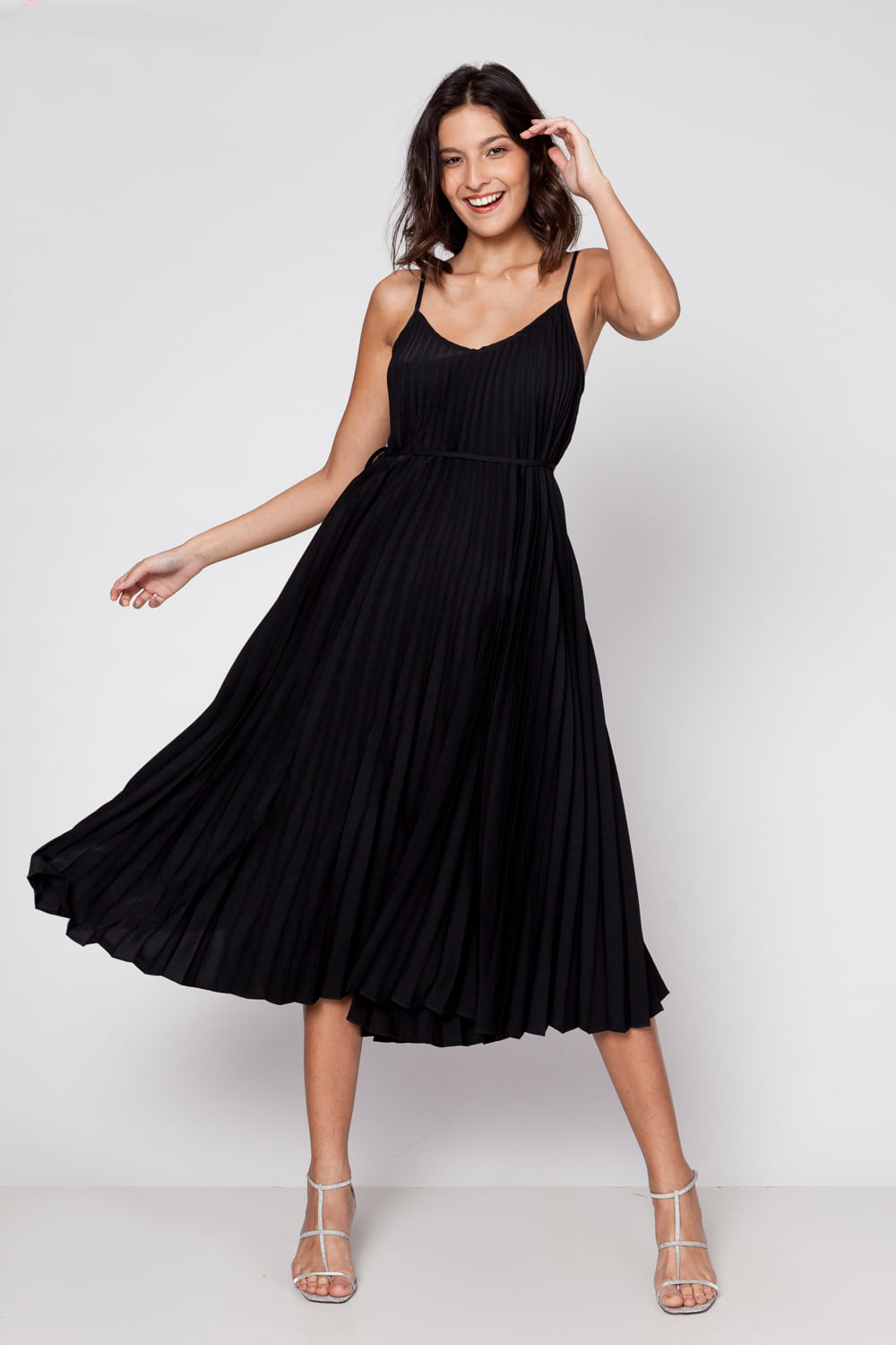 vestidos midi preto