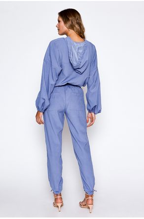 Calca-Azul-Jeans-Com-Rolete-E-Bolsos-corpo-costas