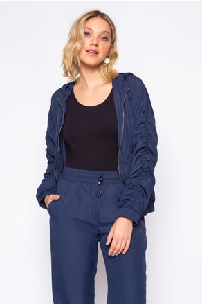 casaco-manga-franzida-com-bolsos-marinho-close-frente