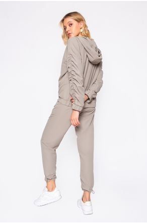 calca-rolete-com-detalhe-bolso-caqui-corpo-frente-corpo-costas